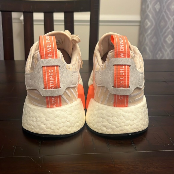 Adidas NMD_R2 NMD Shoes Sneakers new Boost BA7260 chalk Women’s Size 9.5